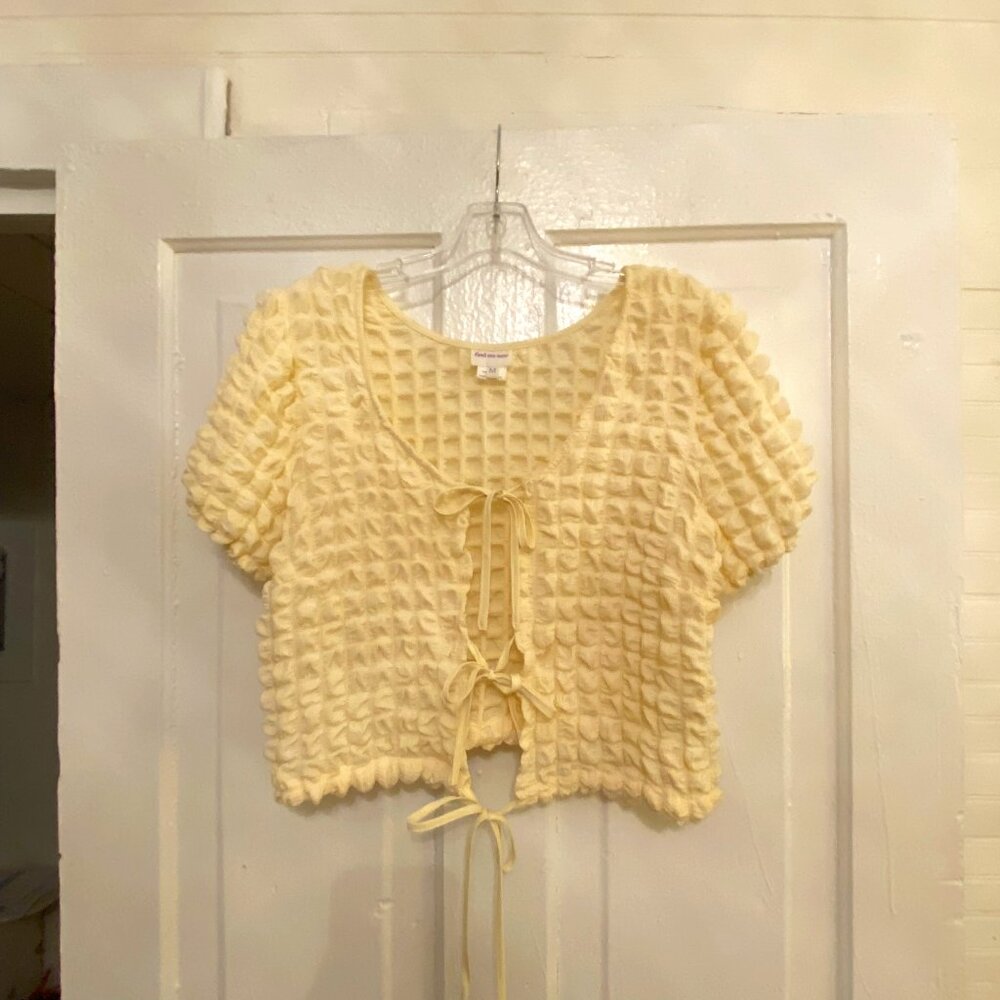 Find Me Now Cream Bubble Crop Tie Up Top
